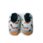 Kapcie do wody dla dzieci Hot Doggy – ręcznie szyte, wzór w pieski