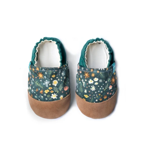 Kapcie dziecięce Titot „Fall Meadow” z jesienną łąką – naturalne materiały, komfort i styl