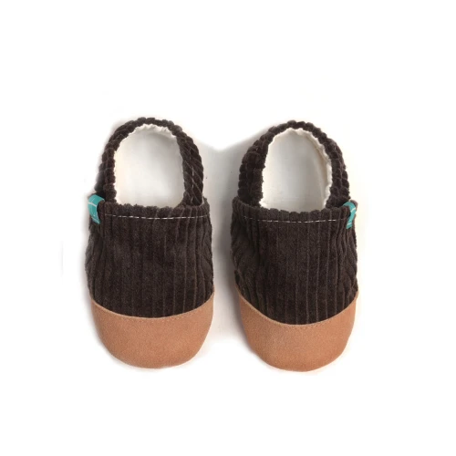 Rozmiar 18 - Kapcie sztruksowe Cuddly Brown TITOT – komfort i zdrowie stóp 