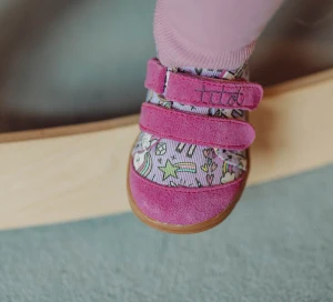 Magiczne różowe tenisówki w jednorożce i tęcze – idealne dla każdej małej marzycielki | Rainbow Unicorn