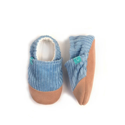 TITOT_kapcie_cuddly-sky_produktowe_202504_02.jpg