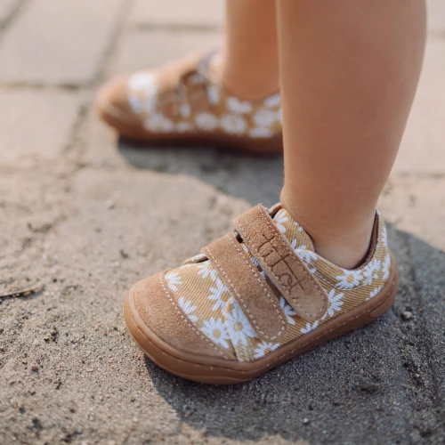 Kapcie Barefoot Beige Daisy – stokrotki na beżowym tle | na kauczukowej podeszwie