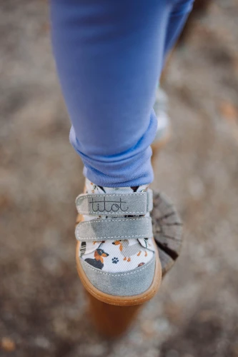 furry doggy barefoot 2.jpg